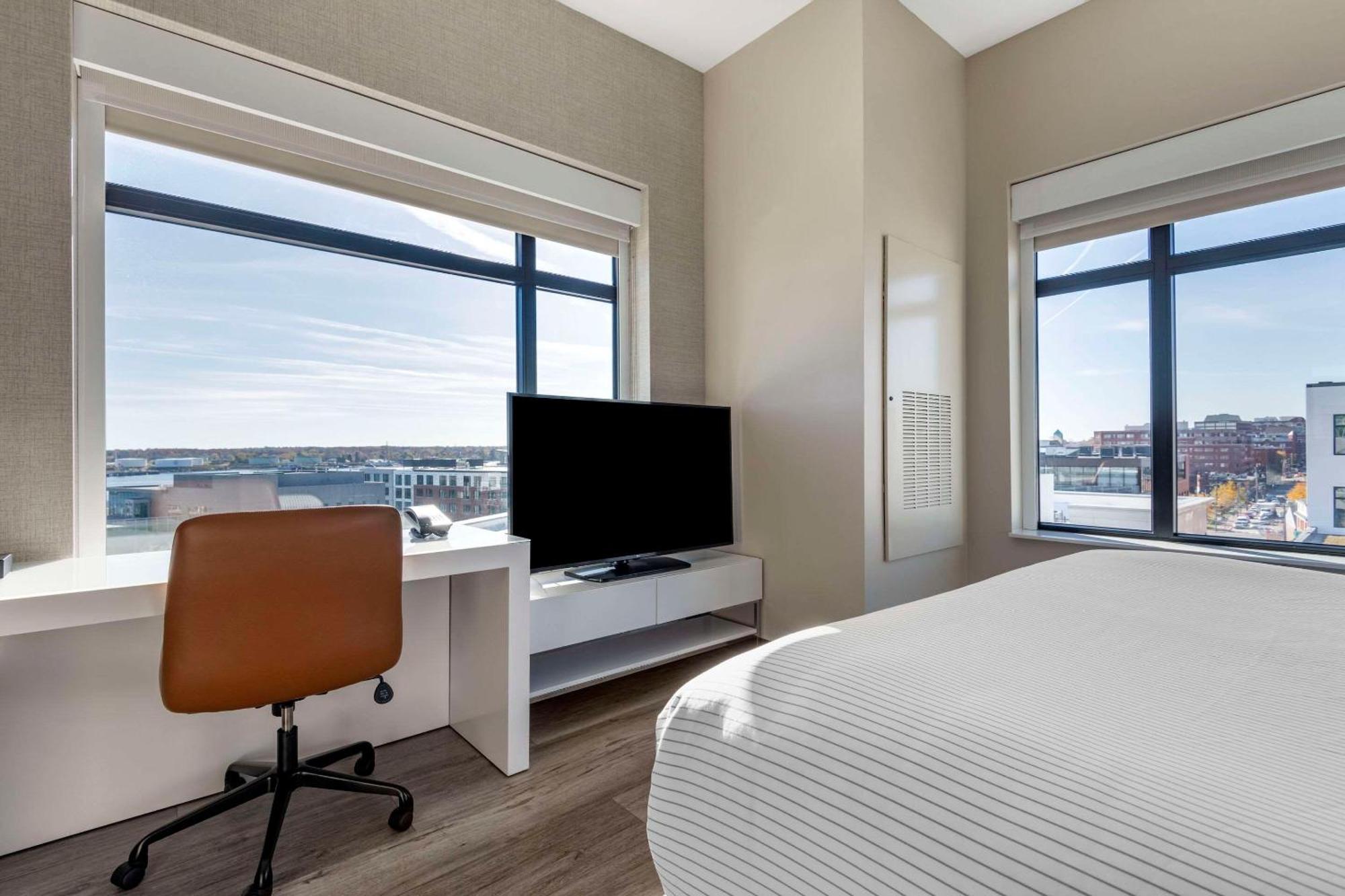 Cambria Hotel Portland Downtown Old Port Dış mekan fotoğraf